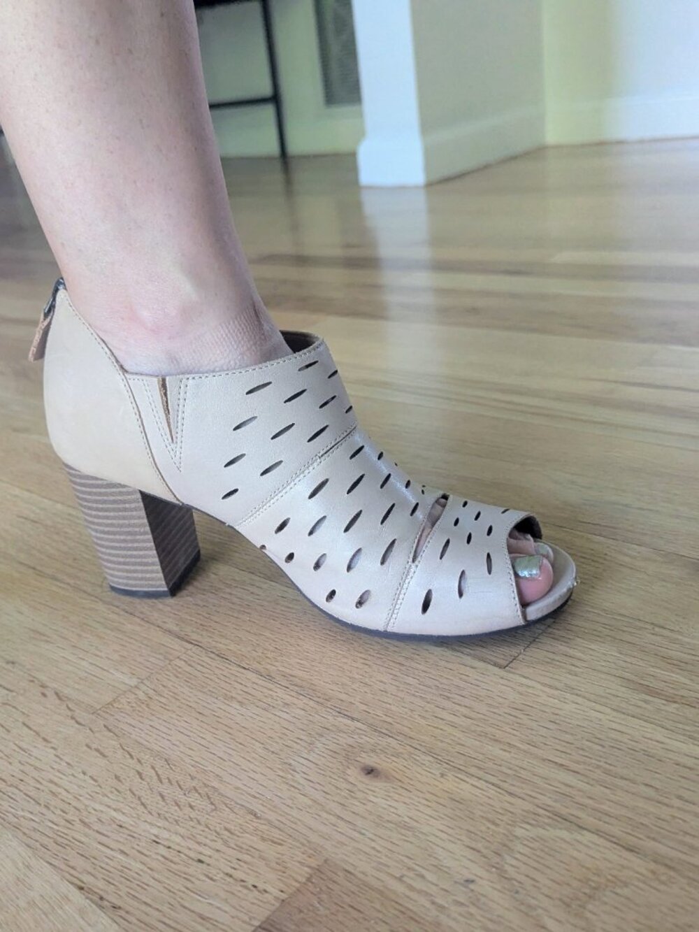 Clarks Clarene Sun Peep‑Toe Leather Booties – Size 9.5